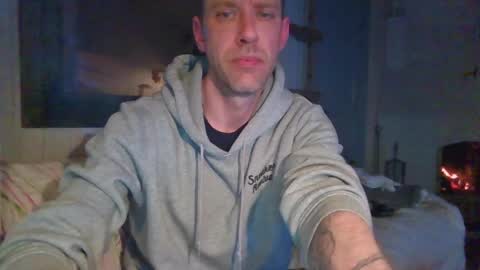 Snapshot of versatilexswede chatting on 03/28/26, 12:32 John online show from 03/28/26, 12:32