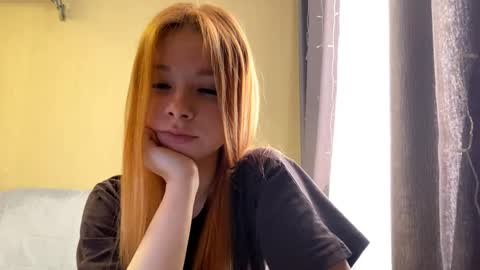 Snapshot of vertiegartrell chatting on 06/01/26, 11:39 Lina online show from 06/01/26, 11:39