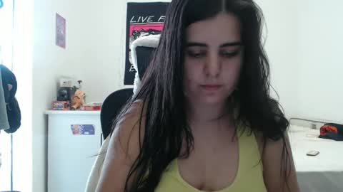 Snapshot of veruca99 chatting on 01/08/26, 02:30 veruca99 online show from 01/08/26, 02:30