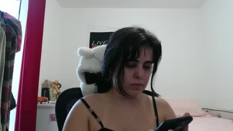 Snapshot of veruca99 chatting on 03/21/26, 06:55 veruca99 online show from 03/21/26, 06:55