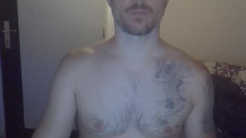 Snapshot of veryhotpervert chatting on 01/08/26, 04:53 veryhotpervert online show from 01/08/26, 04:53