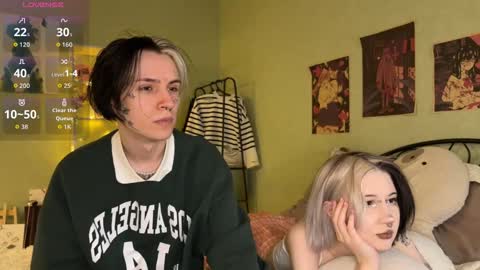 veryraretwins online show from 10/14/25, 10:43