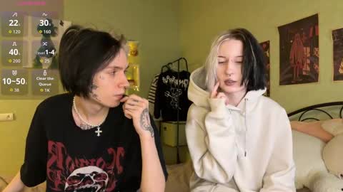 veryraretwins online show from 11/26/25, 02:12