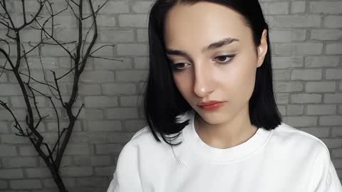 Ana online show from 01/01/25, 07:43