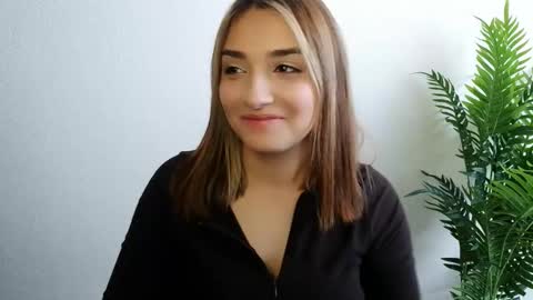 Ana online show from 03/29/26, 12:16