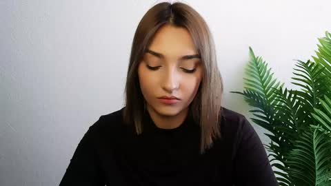 Ana online show from 04/16/26, 12:06