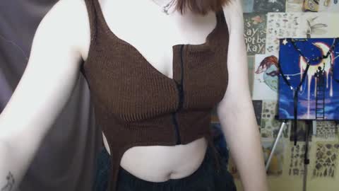 veryveryvery_shy online show from 02/26/25, 06:47