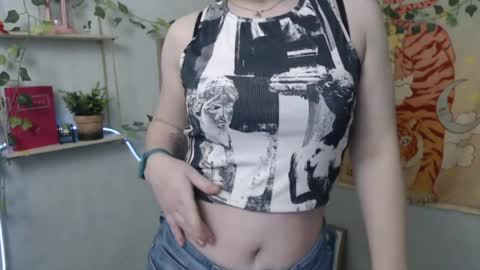 veryveryvery_shy online show from 05/01/26, 05:45