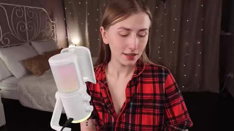 Celeste online show from 11/12/25, 05:41