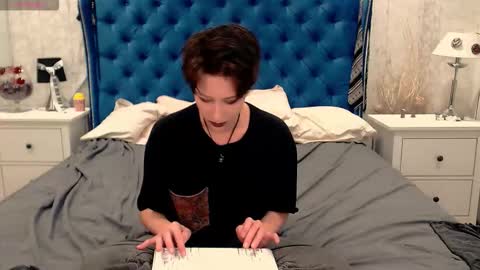 Via online show from 12/15/25, 08:35