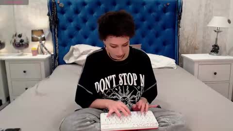 Via online show from 03/02/26, 08:59