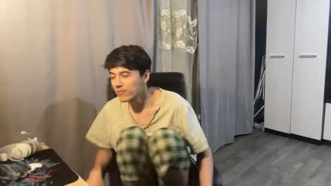 vialeras online show from 11/12/25, 07:57