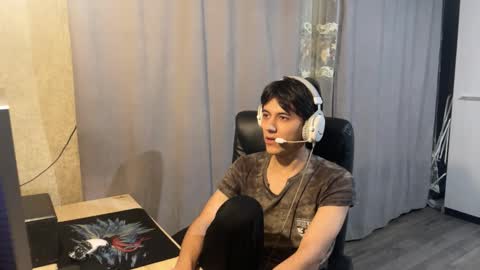 vialeras online show from 11/17/25, 02:12