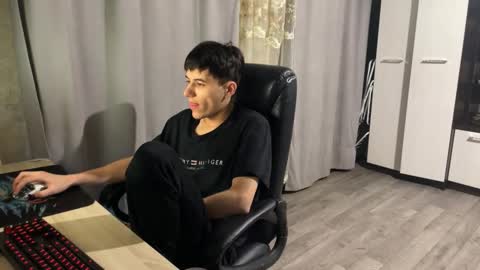 vialeras online show from 12/22/25, 12:29