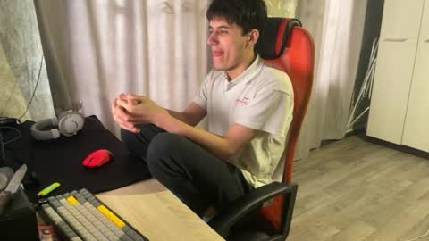 vialeras online show from 04/05/26, 03:04