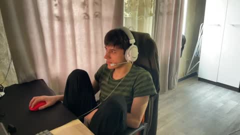 vialeras online show from 04/15/26, 08:10