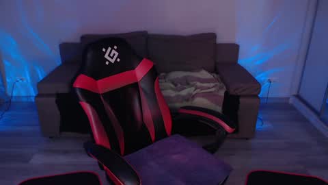 next stream  online show from 01/31/25, 09:48