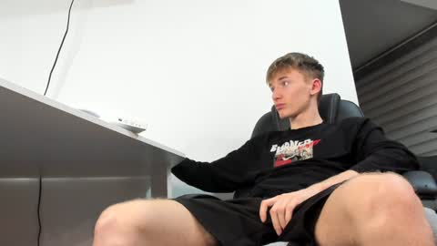 vibemygirl online show from 12/23/24, 12:52