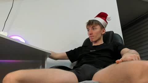 vibemygirl online show from 12/26/24, 01:54