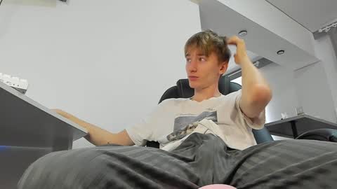 vibemygirl online show from 01/30/25, 09:15