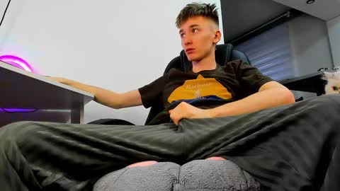 vibemygirl online show from 02/20/25, 11:53