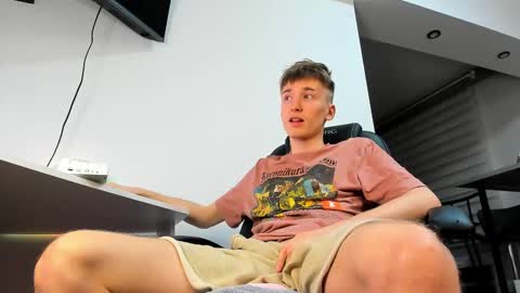 vibemygirl online show from 02/26/25, 04:03