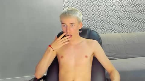 vibemygirl online show from 09/11/25, 02:06