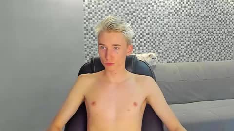 vibemygirl online show from 09/13/25, 11:32