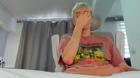 vibemygirl online show from 11/06/25, 08:37