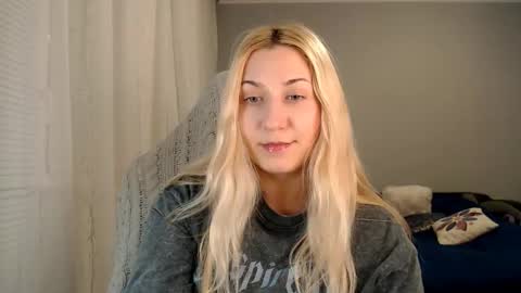 Amelia online show from 10/24/25, 05:31