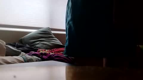 Snapshot of viciouzz1 chatting on 11/17/25, 08:03 viciouzz1 online show from 11/17/25, 08:03