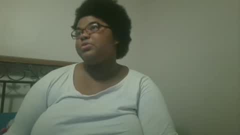 Snapshot of vickiryder56 chatting on 05/20/26, 04:07 vickiryder56 online show from 05/20/26, 04:07
