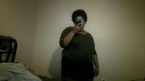 Snapshot of vickiryder56 chatting on 06/23/26, 01:47 vickiryder56 online show from 06/23/26, 01:47