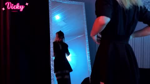  Vicky  online show from 02/02/26, 01:21