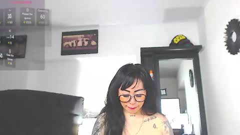 Vicky  online show from 02/04/26, 11:05