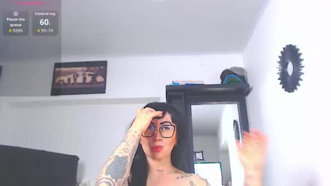 Vicky  online show from 06/02/26, 11:12