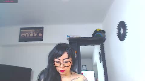 Vicky  online show from 07/08/26, 11:15