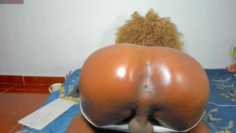 vicky manuela online show from 09/26/25, 02:48