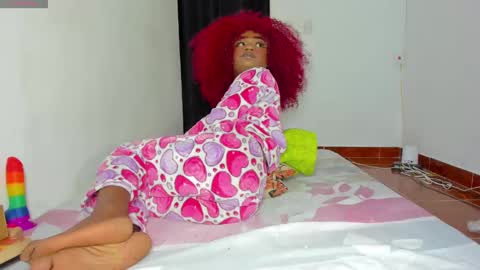 vicky manuela online show from 11/02/25, 12:46