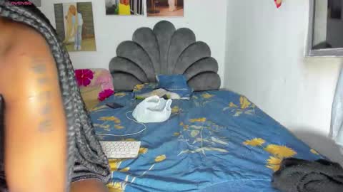 vicky manuela online show from 02/11/26, 03:33