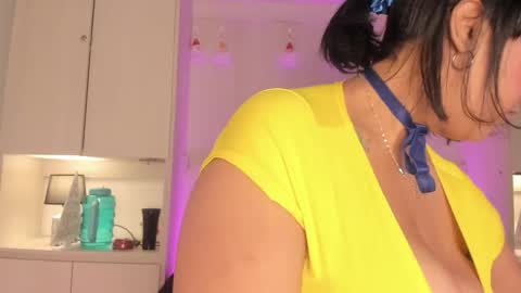 V I C K Y online show from 11/30/25, 12:09