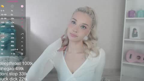 Snapshot of vickyfuckingdoll chatting on 02/03/26, 11:43 vickyfuckingdoll online show from 02/03/26, 11:43