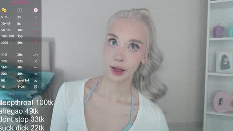 Snapshot of vickyfuckingdoll chatting on 02/22/26, 01:51 vickyfuckingdoll online show from 02/22/26, 01:51