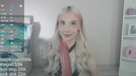Snapshot of vickyfuckingdoll chatting on 03/09/26, 05:11 vickyfuckingdoll online show from 03/09/26, 05:11