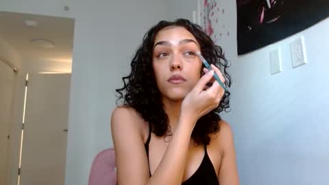 Goddess Victory  online show from 11/11/25, 07:58