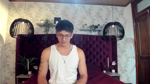 Victor Oliveira online show from 03/26/26, 08:58