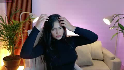 Snapshot of victoria___moon chatting on 02/06/26, 12:41 victoria online show from 02/06/26, 12:41