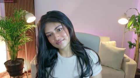 Snapshot of victoria___moon chatting on 02/19/26, 01:29 victoria online show from 02/19/26, 01:29