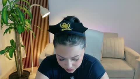victoria online show from 04/29/26, 02:21