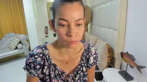 Victoria  grey  online show from 03/23/26, 07:07